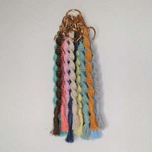 porta-chaves; porta chaves; torcidinho; espiral; porta-chaves macramê
